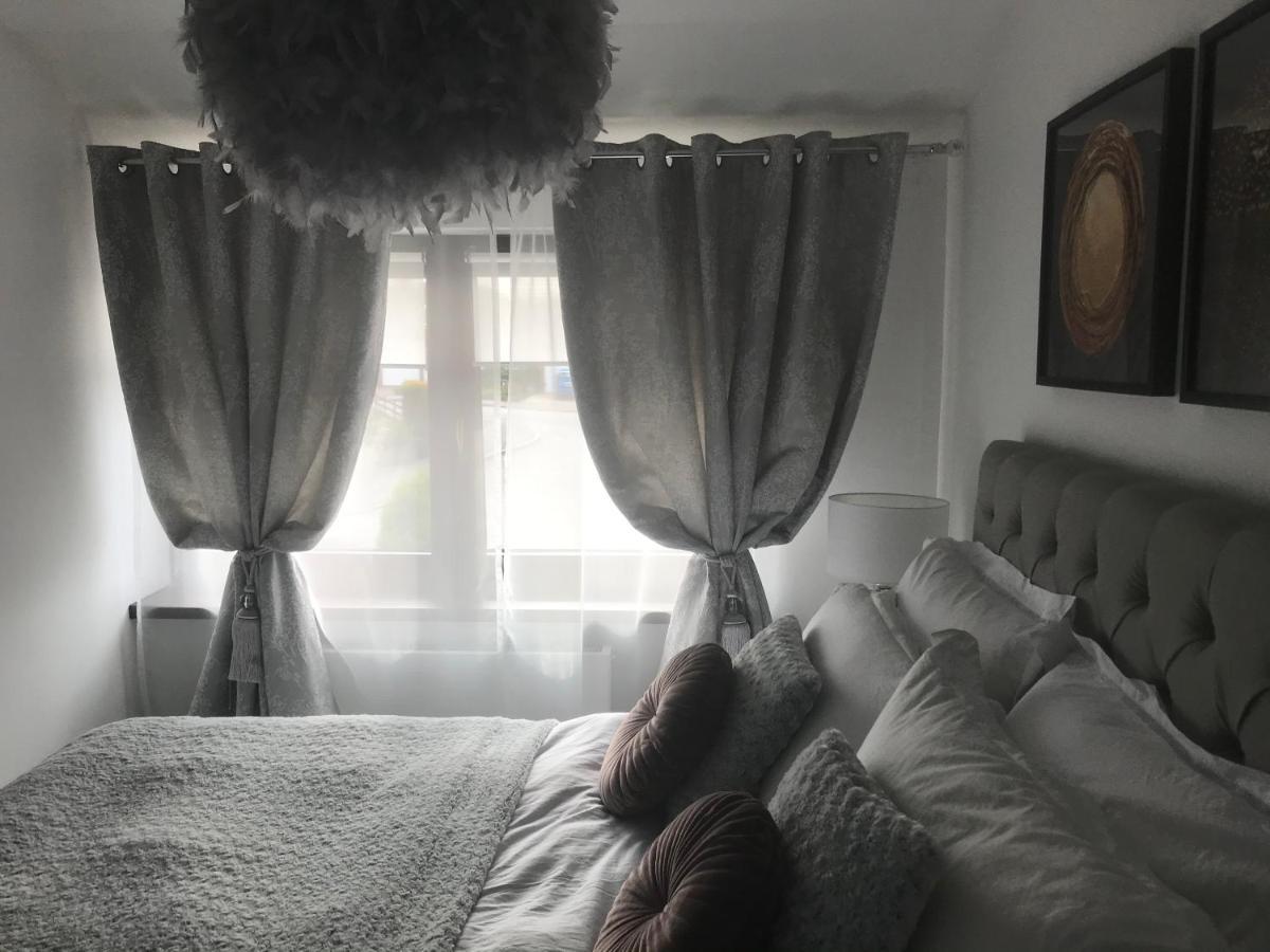 Castle Donington Apartment ภายนอก รูปภาพ